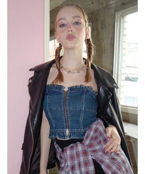 EVRIS（エヴリス）の「デニムフリルビスチェ【セットアップ着用可能】（チューブトップ・レディース・ブルー/ブラック/ライトブルー・FREE）」の18枚目の写真