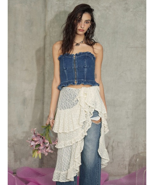 EVRIS（エヴリス）の「デニムフリルビスチェ【セットアップ着用可能】（チューブトップ・レディース・ブルー/ブラック/ライトブルー・FREE）」の14枚目の写真