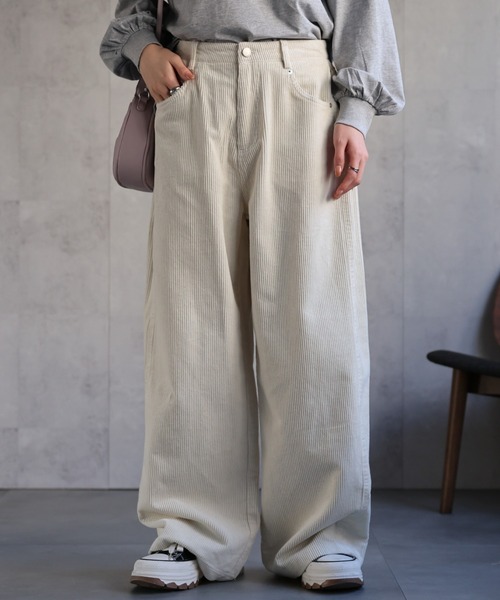 CREARE -LINO-（クレアーレリノ）の「＜レディース商品＞コーデュロイ サイドタックワイドパンツ（その他パンツ・レディース・ブラウン/ネイビー/ホワイト/ベージュ・S/M）」の21枚目の写真