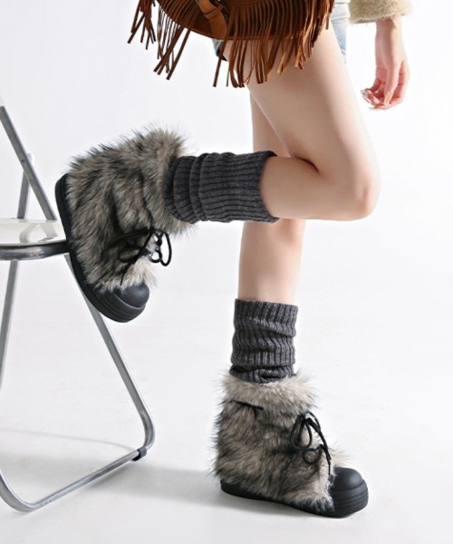 Ritzy(リッツィー)の「ふわふわ 厚底 フェイクファーブーツ(ブーツ・レディース・モカ/ブラック/ベージュ・23/24.5/24/23.5/25)」の6枚目の写真