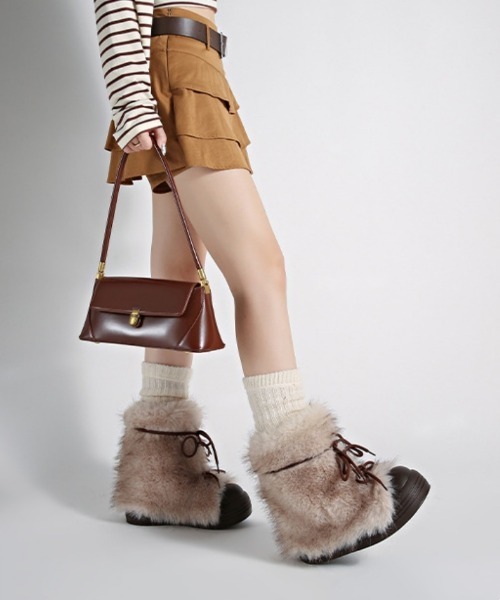 Ritzy(リッツィー)の「ふわふわ 厚底 フェイクファーブーツ(ブーツ・レディース・モカ/ブラック/ベージュ・23/24.5/24/23.5/25)」の22枚目の写真