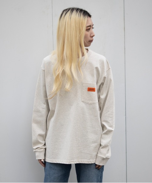 UNIVERSAL OVERALL(ユニバーサルオーバーオール)の「POCKET LONG SLEEVE TEE(Tシャツ/カットソー・メンズ・ブラック/アッシュ/ホワイト・MEDIUM/LARGE/X-LARGE/XX-LARGE)」の14枚目の写真