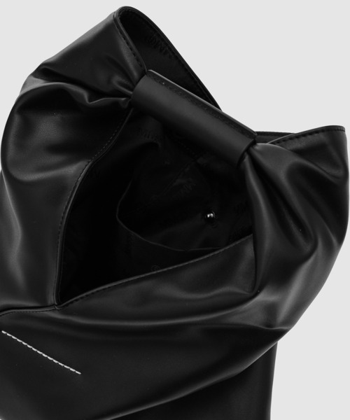 MM6 Maison Margiela（ｴﾑｴﾑｼｯｸｽ ﾒｿﾞﾝ ﾏﾙｼﾞｪﾗ）の「SMALL JAPANESE HANDBAG（ハンドバッグ・レディース・ブラック/ブラウン系その他・UNI）」の7枚目の写真