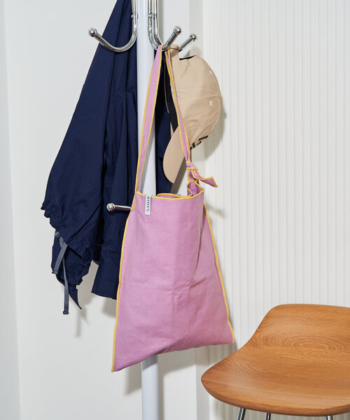 BIRTHDAY BAR(バースデイバー)の「【SAHIR サヒール】Canvas flat totebag(トートバッグ・レディース・バイオレット/ベージュ・0)」の1枚目の写真