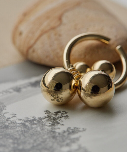 ear PAPILLONNER（イアパピヨネ）の「コスモボールリング（リング・レディース・ゴールド/シルバー・ONE SIZE）」の9枚目の写真