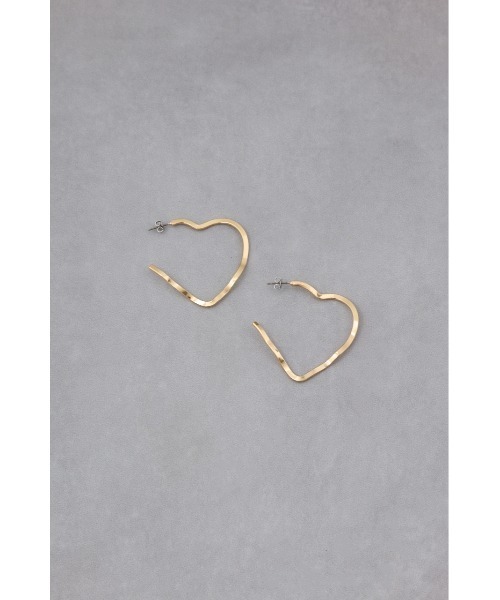 AZUL by moussy（アズールバイマウジー）の「ニュアンスシェイプビッグフープピアス（ピアス（両耳用）・レディース・シルバー/ゴールド系その他・FREE）」の5枚目の写真