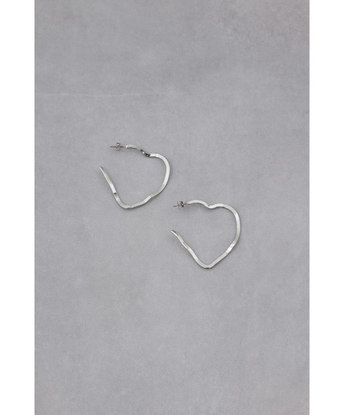 AZUL by moussy（アズールバイマウジー）の「ニュアンスシェイプビッグフープピアス（ピアス（両耳用）・レディース・シルバー/ゴールド系その他・FREE）」の10枚目の写真