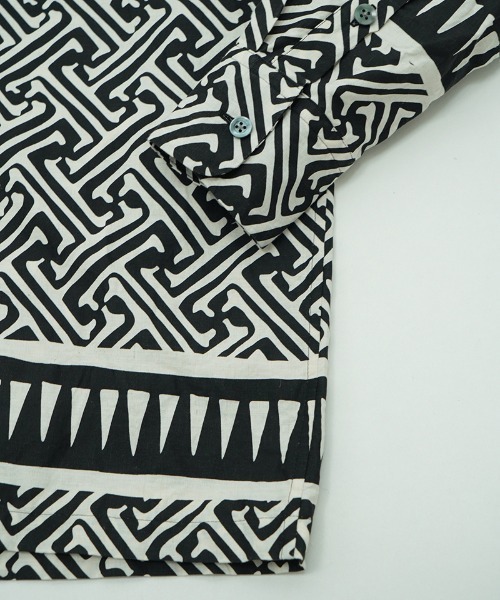 EGO TRIPPING（エゴトリッピング）の「ms6001- AFREEDOM L-S プリントシャツ（シャツ/ブラウス・メンズ・レッド/アイボリー・46/48）」の13枚目の写真