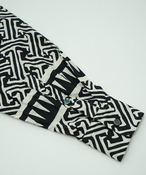 EGO TRIPPING（エゴトリッピング）の「ms6001- AFREEDOM L-S プリントシャツ（シャツ/ブラウス・メンズ・レッド/アイボリー・46/48）」の15枚目の写真