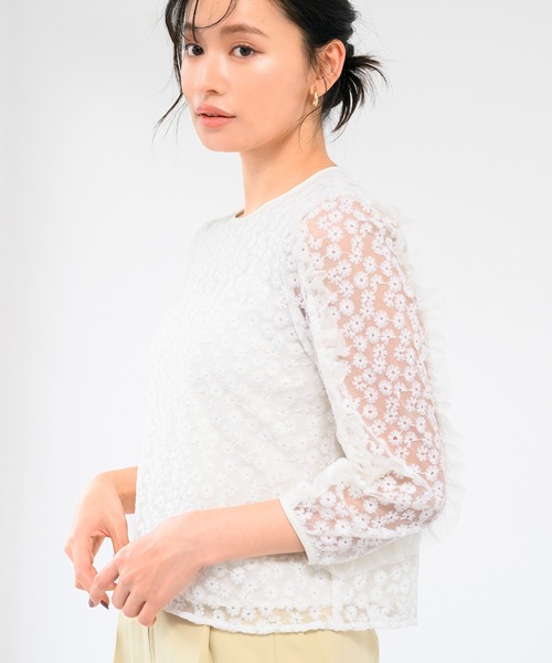 MISCH MASCH（ミッシュマッシュ）の「フラワー刺繍チュールブラウス（シャツ/ブラウス・レディース・ブラック/ホワイト・ﾌﾘ-）」の4枚目の写真