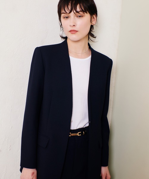 allureville（アルアバイル）の「マットストレッチノーカラージャケット（ノーカラージャケット・レディース・ベージュ/ネイビー・1/2）」の19枚目の写真