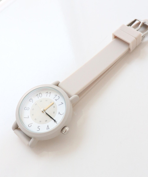 nattito(ナティート)の「〈nattito/ナティート〉Silicon Rubber Watch/シリコンラバーウォッチ ベックル(アナログ腕時計・レディース・グレー/ブラック/ベージュ・30)」の6枚目の写真