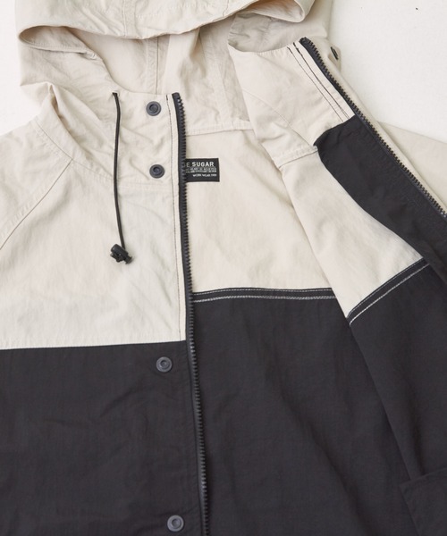CUBE SUGAR（キューブシュガー）の「撥水ナイロンロゴプリントマウンテンパーカー（マウンテンパーカー・レディース・ブルー系その他/ブラック系その他/ナチュラル/ピンク系その他/グレー系その他/ブラック・M）」の18枚目の写真