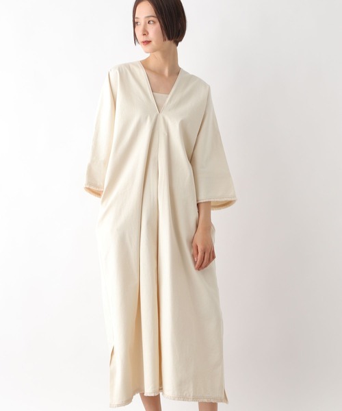 LEPSIM（レプシィム）の「フリンジカフタンワンピース　290186（ワンピース・レディース・チャコールグレー/ブルー/アイボリー・FREE）」の4枚目の写真