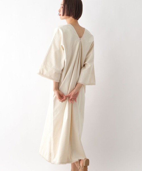 LEPSIM（レプシィム）の「フリンジカフタンワンピース　290186（ワンピース・レディース・チャコールグレー/ブルー/アイボリー・FREE）」の7枚目の写真