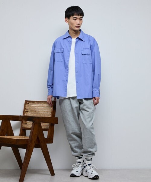 Firsthand(ファーストハンド)の「MA Firsthand/マ ファーストハンド BASIC LOGO刺繍ブロード ダブルポケットワークシャツ(シャツ/ブラウス・メンズ・ホワイト/サックスブルー・MEDIUM/LARGE)」の19枚目の写真