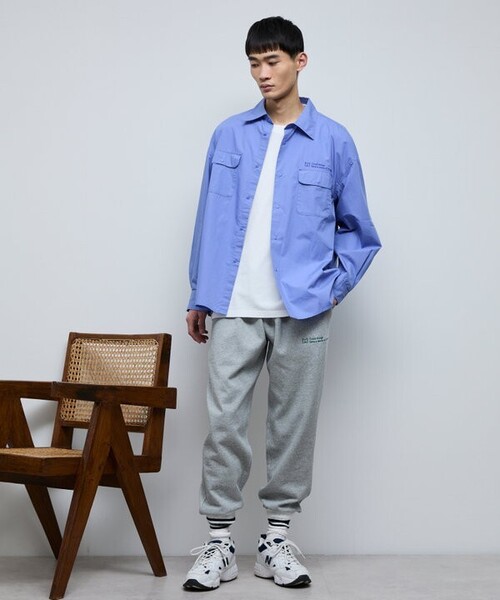 Firsthand(ファーストハンド)の「MA Firsthand/マ ファーストハンド BASIC LOGO刺繍ブロード ダブルポケットワークシャツ(シャツ/ブラウス・メンズ・ホワイト/サックスブルー・MEDIUM/LARGE)」の20枚目の写真