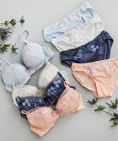 セール】Daily AMOSTYLE 寄せブラ ブラ＆ショーツセット キューティー