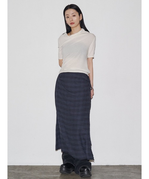 VEQUM（VEQUM）の「【VEQUM】MAXI WRAP SKIRT（その他パンツ・レディース・ブラック/ネイビー・SMALL/MEDIUM）」の3枚目の写真