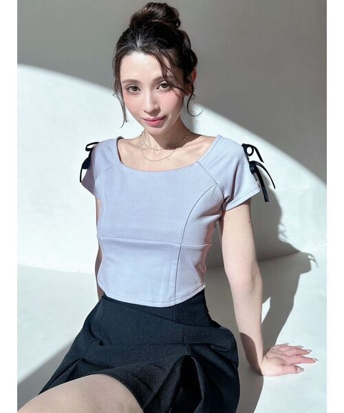 RESEXXY（リゼクシー）の「スクエアカットショルダーリボントップス（Tシャツ/カットソー・レディース・グレー/ブルー/ブラック/ホワイト・FREE）」の13枚目の写真