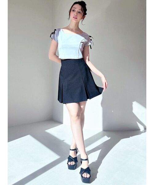 RESEXXY（リゼクシー）の「スクエアカットショルダーリボントップス（Tシャツ/カットソー・レディース・グレー/ブルー/ブラック/ホワイト・FREE）」の6枚目の写真