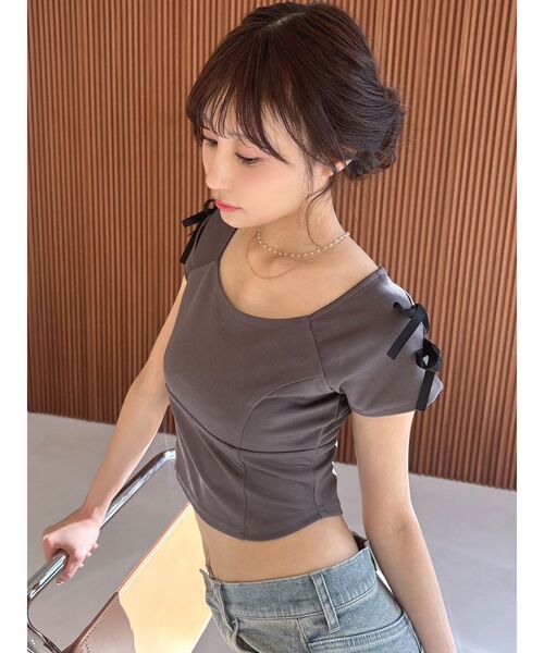 RESEXXY（リゼクシー）の「スクエアカットショルダーリボントップス（Tシャツ/カットソー・レディース・グレー/ブルー/ブラック/ホワイト・FREE）」の7枚目の写真