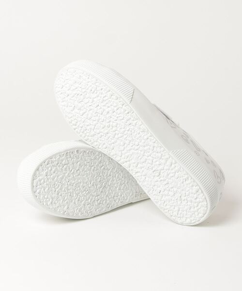 SUPERGA(スペルガ)の「SUPERGA/スペルガ 2740PLATFORM FLEAHEARTSPR(スニーカー・レディース・ホワイト・23.5cm/24cm/25cm/23cm)」の3枚目の写真