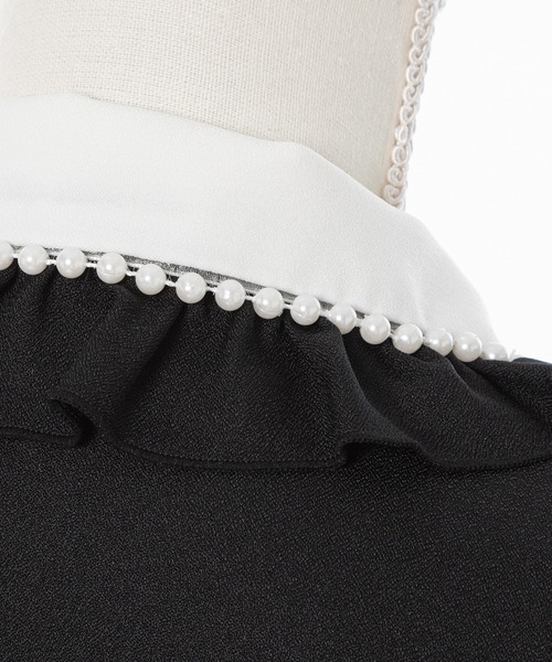 DearMyLove（ディアマイラブ）の「パール襟ビジューフリルブラウス（シャツ/ブラウス・レディース・ホワイト/サックスブルー/ラベンダー/ブラック×ホワイト/ベビーピンク・MEDIUM/LARGE/LL/3L）」の8枚目の写真