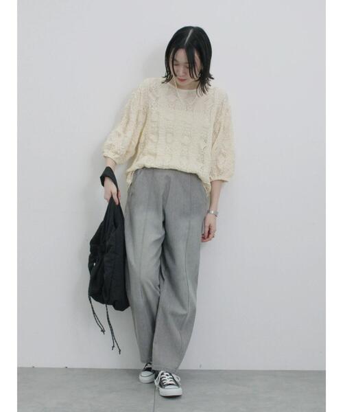 Samansa Mos2 blue（サマンサモスモスブルー）の「ライトオンスデニムストレートパンツ（その他パンツ・レディース・チャコールグレー/グレー/サックスブルー・F）」の16枚目の写真