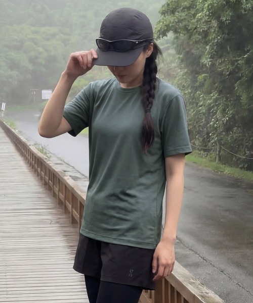 United Athle(ユナイテッドアスレ)の「【United Athle】4.4オンス ドライスムース Tシャツ 半袖 ジム ヨガ ピラティス フィットネス 5700(Tシャツ/カットソー・メンズ・ダークグリーン/ブラック/ベージュ/ネイビー/ホワイト/ライトブルー/ラベンダー/ライトグリーン/ライトイエロー/オートミール/ロイヤルブルー/スミクロ/インディゴブルー/ピンク/オリーブ/レッド/ワイン/ライトピンク/グレイッシュブルー/ダークパープル・M/L/XL/XS/S)」の6枚目の写真