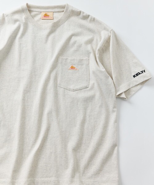 FREAK'S STORE（フリークスストア）の「限定展開 KELTY×FREAK'S STORE/ケルティ 別注 ワンポイント ヴィンテージロゴ クルーネック ポケットTシャツ（Tシャツ/カットソー・メンズ・アッシュグレー/ホワイト/グレイッシュベージュ/その他/ブラック/スミクロ/ネイビー/ピンク・X-LARGE/LARGE/MEDIUM/SMALL）」の9枚目の写真