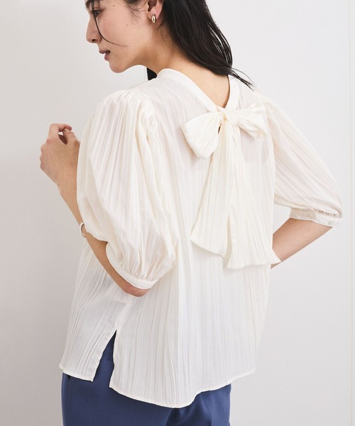 VIS（ビス）の「【2WAY】ビッグリボンハーフスリーブブラウス【洗える】（シャツ/ブラウス・レディース・ベージュ/ライトグレー/オフホワイト・FREE）」の2枚目の写真
