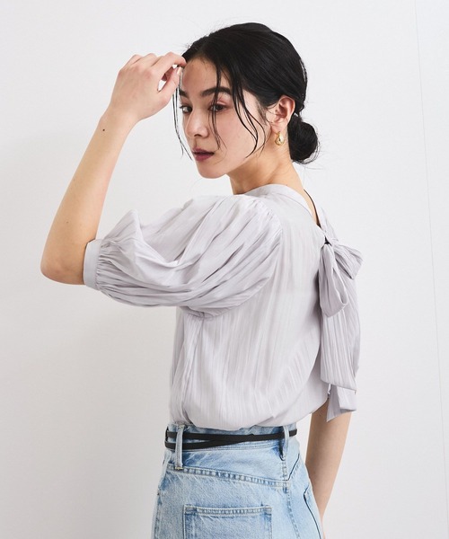 VIS（ビス）の「【2WAY】ビッグリボンハーフスリーブブラウス【洗える】（シャツ/ブラウス・レディース・ベージュ/ライトグレー/オフホワイト・FREE）」の3枚目の写真