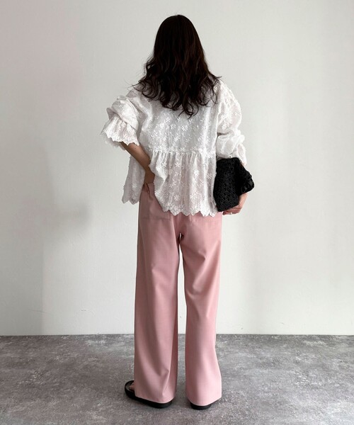 fredy emue（フレディエミュ）の「ドライスラブストレートイージーパンツ（その他パンツ・レディース・ブラック/ベージュ/ベビーピンク/グレー・38/36）」の5枚目の写真