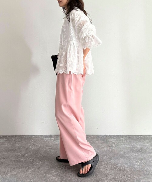 fredy emue（フレディエミュ）の「ドライスラブストレートイージーパンツ（その他パンツ・レディース・ブラック/ベージュ/ベビーピンク/グレー・38/36）」の6枚目の写真