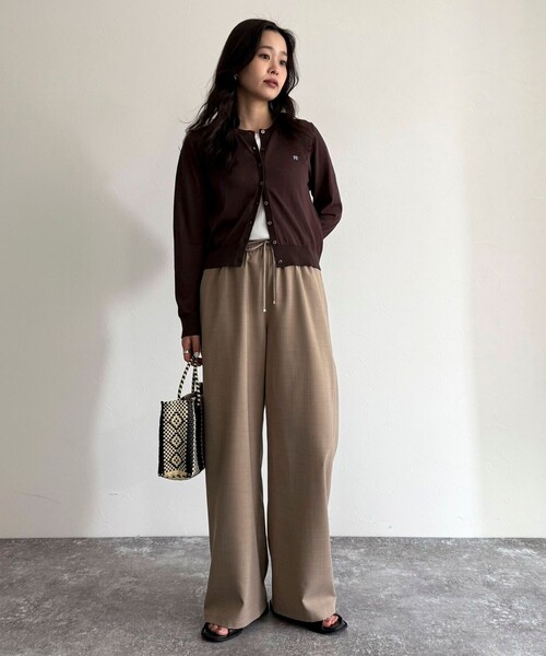 fredy emue（フレディエミュ）の「ドライスラブストレートイージーパンツ（その他パンツ・レディース・ブラック/ベージュ/ベビーピンク/グレー・38/36）」の13枚目の写真