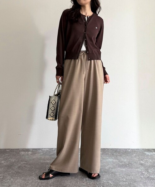 fredy emue（フレディエミュ）の「ドライスラブストレートイージーパンツ（その他パンツ・レディース・ブラック/ベージュ/ベビーピンク/グレー・38/36）」の16枚目の写真