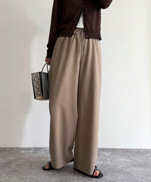 fredy emue（フレディエミュ）の「ドライスラブストレートイージーパンツ（その他パンツ・レディース・ブラック/ベージュ/ベビーピンク/グレー・38/36）」の18枚目の写真