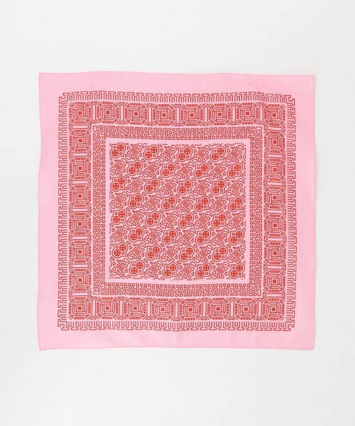 UNITED ARROWS（ユナイテッドアローズ）の「ジオメトリック バンダナ（バンダナ/スカーフ・メンズ・グレー/イエロー/ピンク/コバルトブルー・FREE）」の5枚目の写真