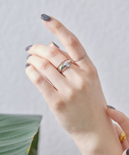 ear PAPILLONNER(イアパピヨネ)の「《インフルエンサーuchida企画/ステンレス》4連シンプルリング(リング・レディース・シルバー/ゴールド・12/9)」の1枚目の写真