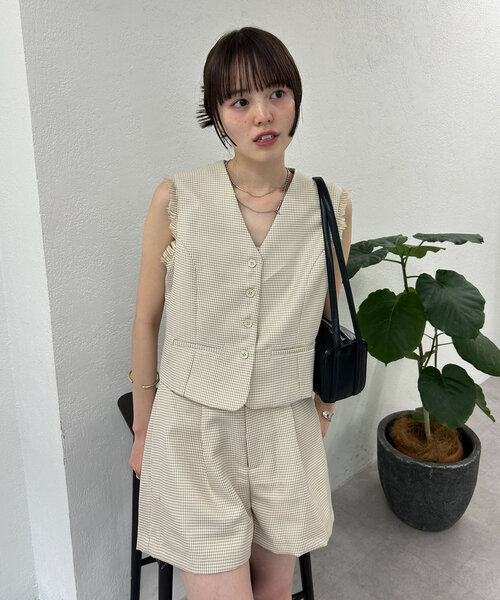 K♢1060 カリモク デスクチェア アームチェア XT4310BJE カリモク デスクチェア パーソナルチェア 本革 XT4310 キャスター 展示