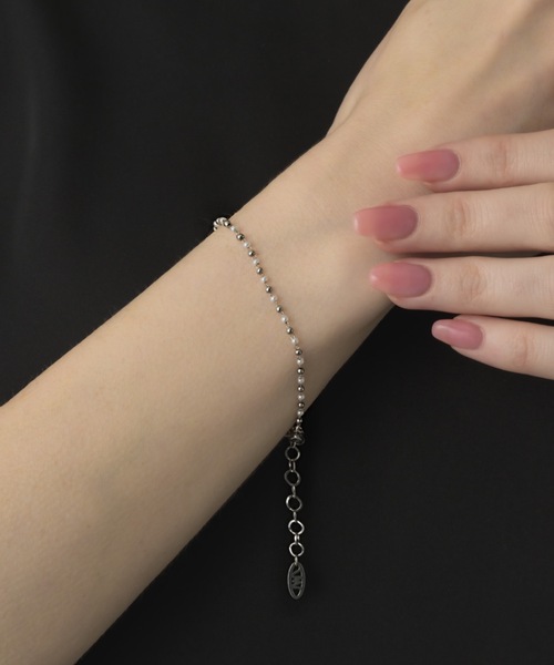 muku（ムク）の「BRACELET/PEARL×BALL（ブレスレット・レディース・ゴールド/シルバー・FREE）」の3枚目の写真