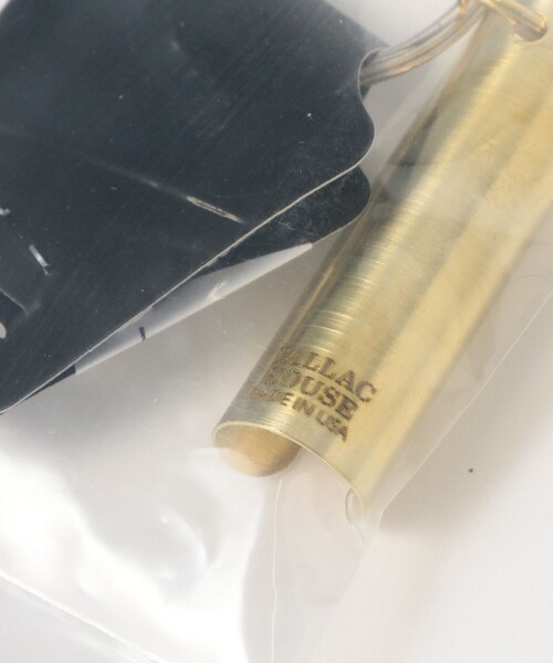 bpr BEAMS(ビーピーアール ビームス )の「TALLAC HOUSE / LIP BALM HOLDER BRASS(キーホルダー・レディース・ゴールド・ONE SIZE)」の3枚目の写真