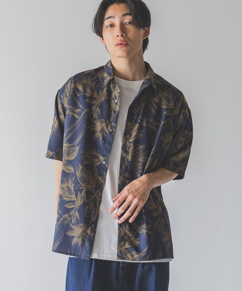 LOWRYS FARM(ローリーズファーム)の「ビエラフラワープリントシャツSS 494986(シャツ/ブラウス・レディース・ホワイト/ネイビー/ブラック・LARGE/MEDIUM)」の1枚目の写真