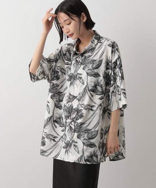 LOWRYS FARM(ローリーズファーム)の「ビエラフラワープリントシャツSS 494986(シャツ/ブラウス・レディース・ホワイト/ネイビー/ブラック・LARGE/MEDIUM)」の17枚目の写真