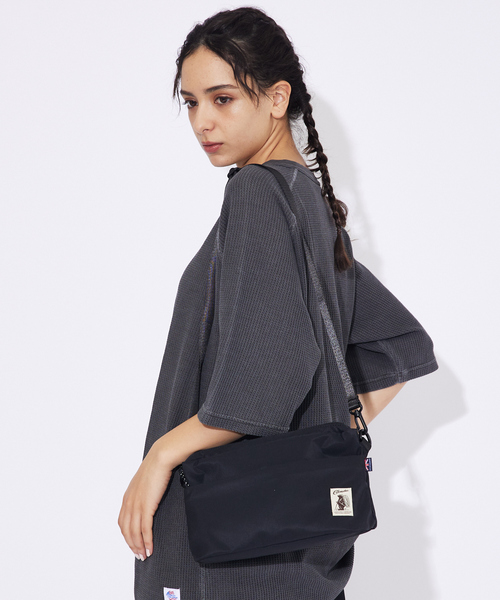 COBMASTER(コブマスター)の「【COBMASTER/コブマスター】Air WP ALT SHOULDERBAG 81005400/ショルダー/アウトドア【WEB限定】(ショルダーバッグ・メンズ・オレンジ/パープル/ベージュ/カーキ/ブラック/ブルー/レッド/グレイッシュブルー・フリー)」の2枚目の写真