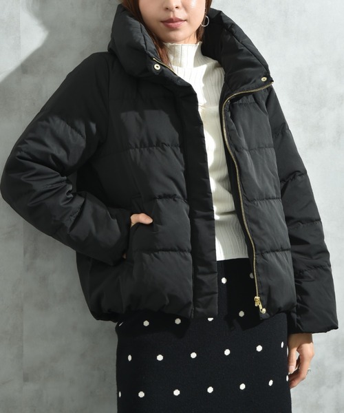 INTERPLANET（インタープラネット）の「ピーチスキンショートダウン（ダウンジャケット/コート・レディース・ネイビー/ベージュ/ブラック/オフホワイト/グレイッシュベージュ・LARGE/MEDIUM）」の17枚目の写真