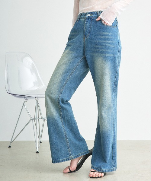 ad thie(アドティエ)の「フレア デニムパンツ(デニムパンツ・レディース・ブルー・LARGE/MEDIUM)」の18枚目の写真