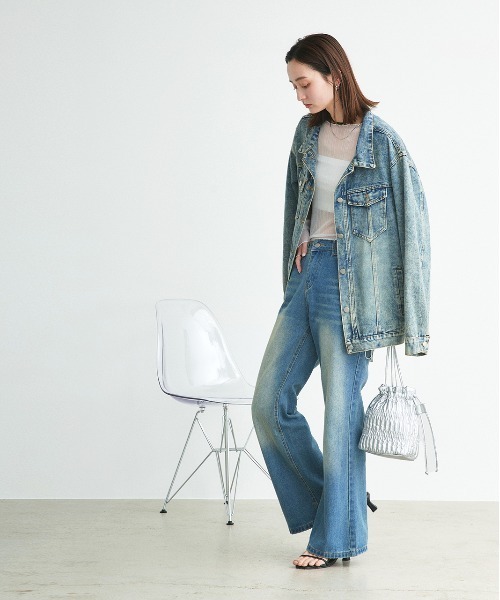 ad thie(アドティエ)の「フレア デニムパンツ(デニムパンツ・レディース・ブルー・LARGE/MEDIUM)」の11枚目の写真