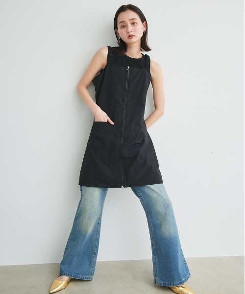 ad thie(アドティエ)の「フレア デニムパンツ(デニムパンツ・レディース・ブルー・LARGE/MEDIUM)」の12枚目の写真